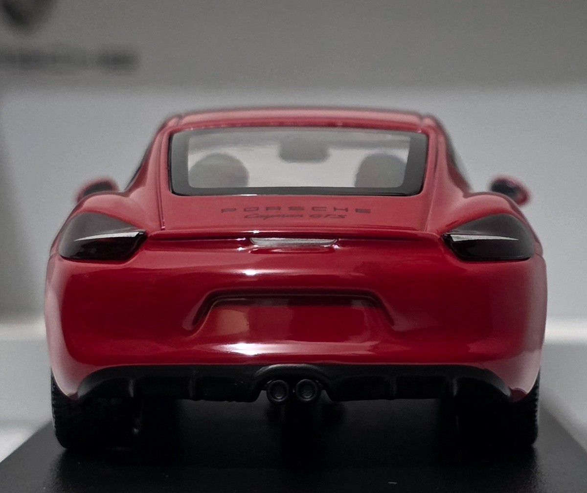 Porsche Cayman GTS 2015 Carmine Red 1:43 Minichamps WAP 020 015 0E