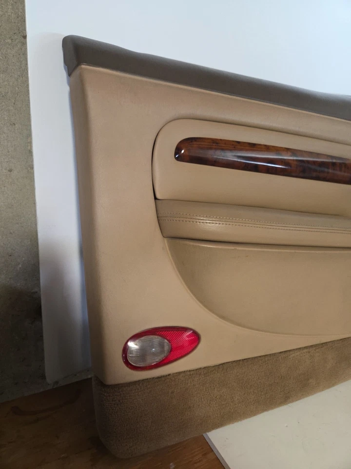 1997 1998 Lincoln Mark VIII Door Panel Beige LH Driver Side Door Card DY - Image 4 of 4