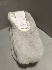 Auden Cozy Faux Fur Slippers Socks With Gripper Bottoms Size S/M Gray