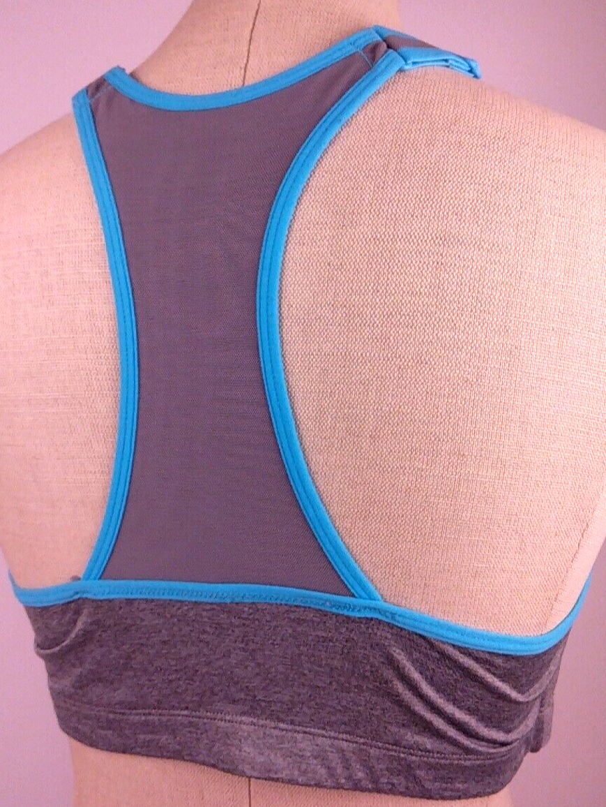 Danskin Now RN 86752 Gray Pullover Racer Back Sports Bra Size 38 D (29)