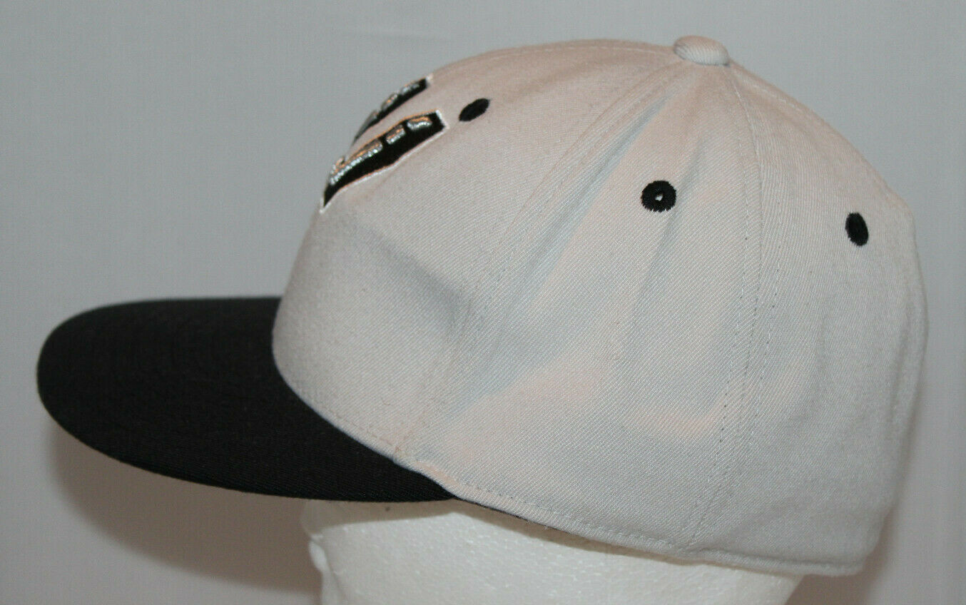Picture 3 of 11