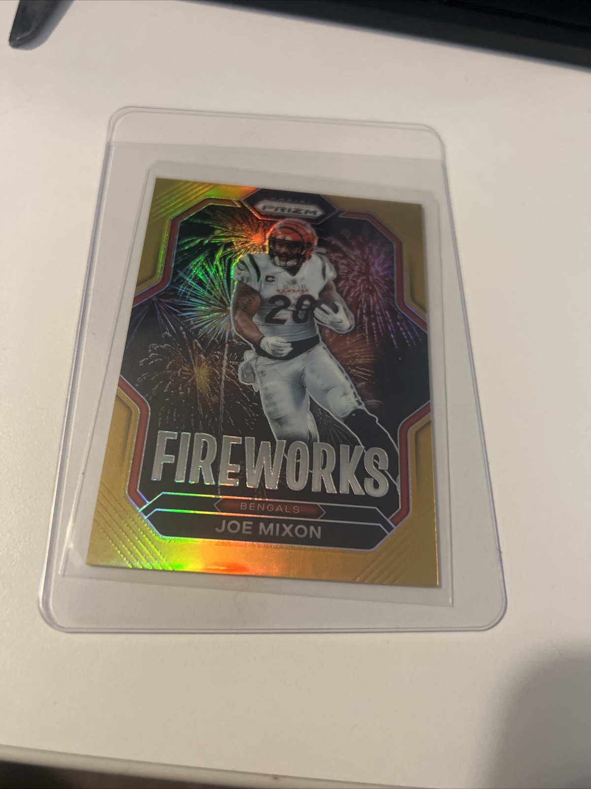 2022 Prizm Fireworks Prizms Gold SSP /10 #11 Joe Mixon