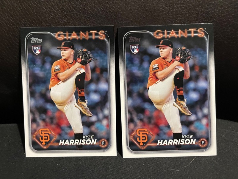 (2) 2024 Topps Kyle Harrison RC #667 Giants