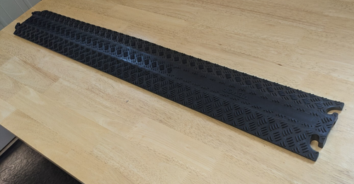 Cable/Hose Protector Ramp 1 Metre. Vevor Model CP-1P-1. New, Boxed.