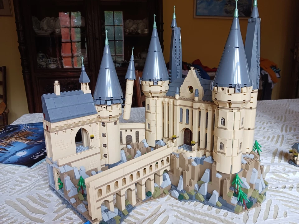 LEGO Harry Potter 71043 Hogwarts Castle, photo 1 sur 3