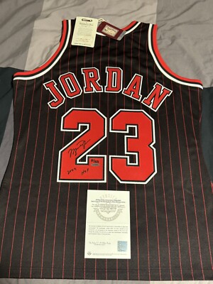 Michael Jordan Signed Jersey Upper Deck Authentic Auto UDA Chicago