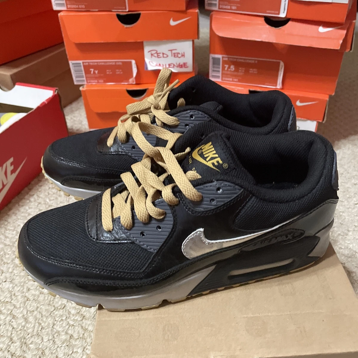 Black gold and hotsell silver air max