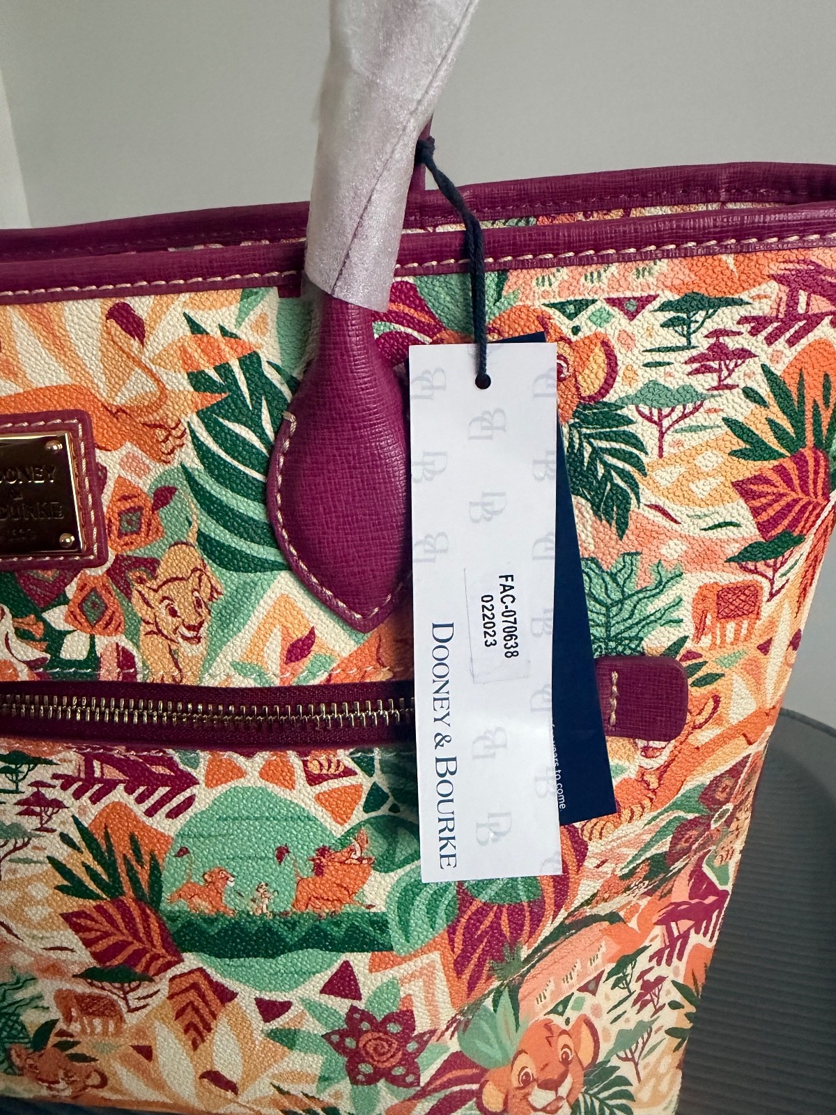 Disney Dooney & Bourke Lion King Tote Bag – Brand New With Tags - Rare image 3