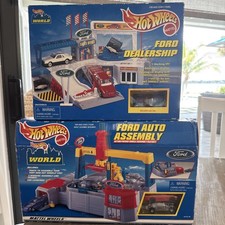 Hot Wheels Ford Dealership - Ford Assembly - Vintage 1996 Playsets - Nos Hot Wheels Ford Dealership - Ford Assembly - Vintage 1996 Playsets - Nos