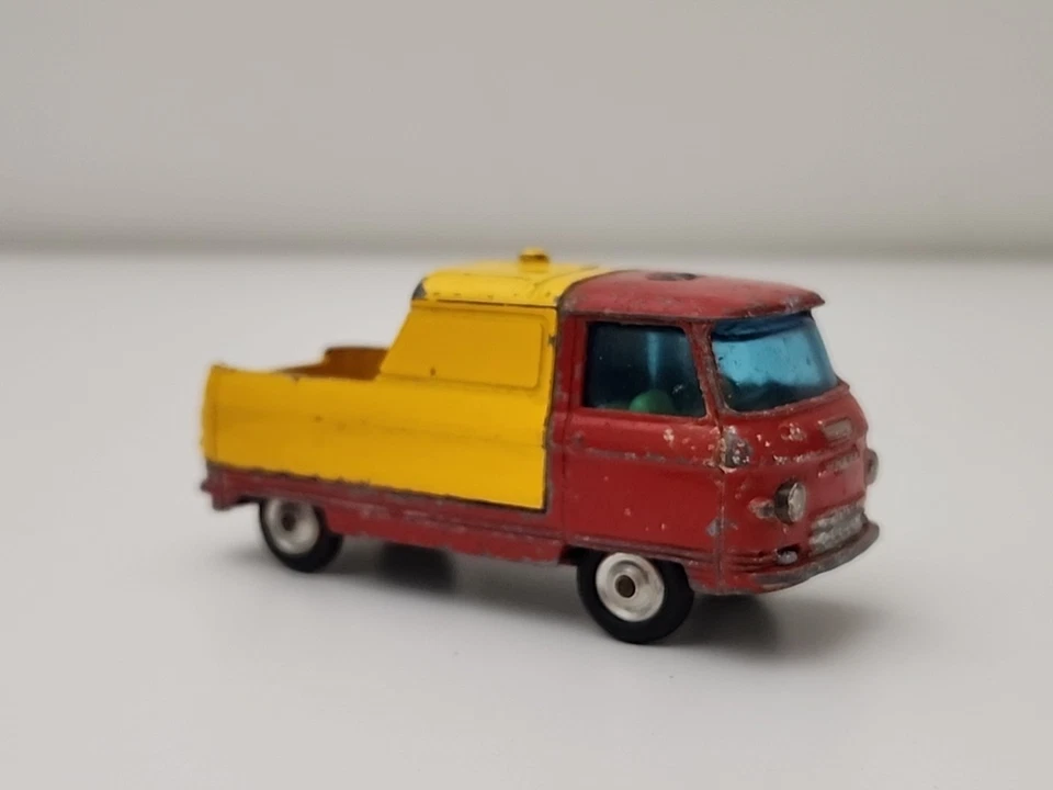 Vintage Corgi Toys #465 Commer 3/4 Ton Chassis With Removeable Tray - Image 4 of 4