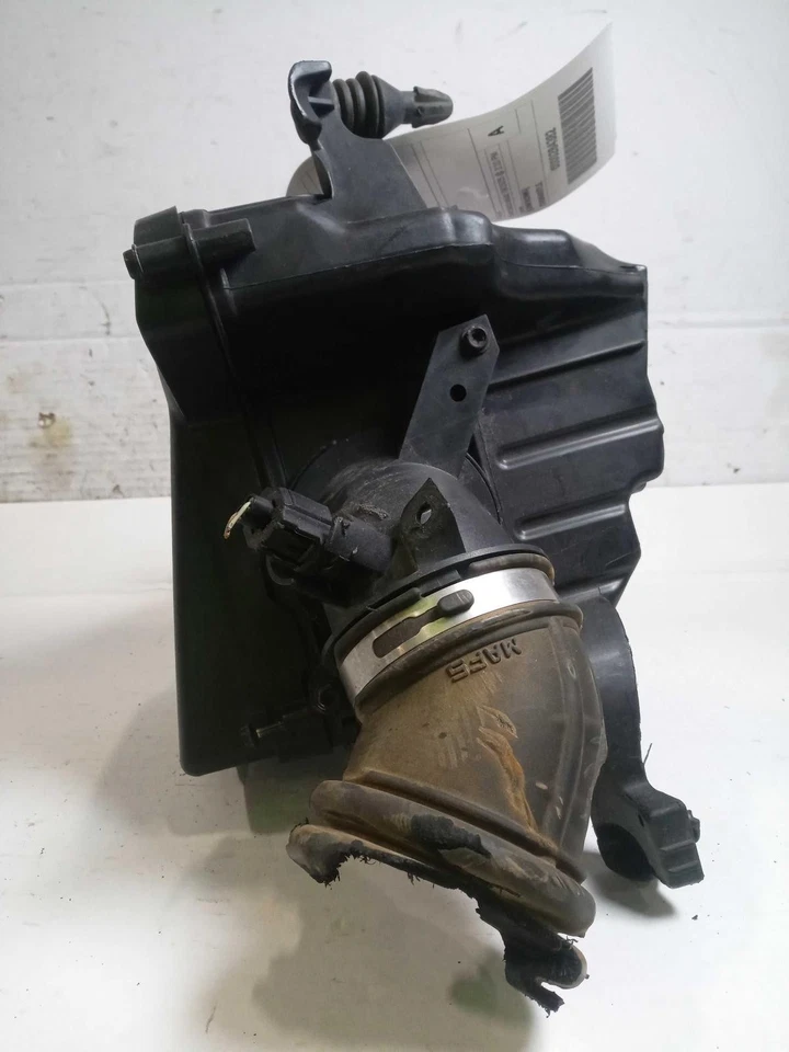 2016 Ford Escape Air Cleaner Assembly OEM Used 1.60L 118k Miles NJ25-21268 - Image 3 of 4