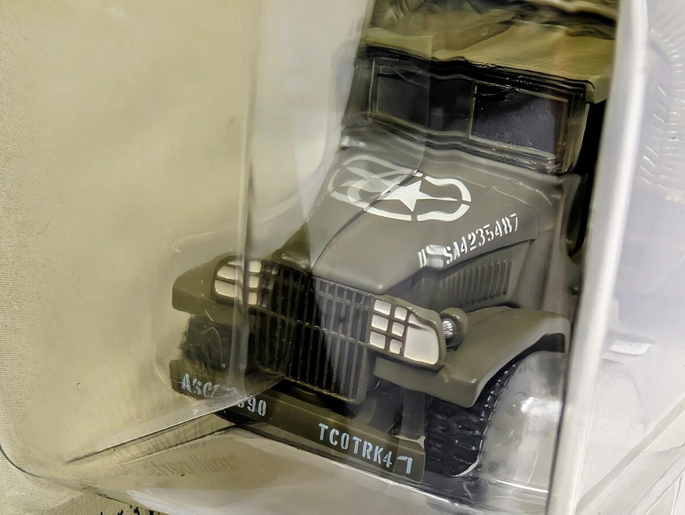 Johnny Lightning 1/64 WWII CCKW 66 GMC TRUCK camion militare - Immagine 3 di 4