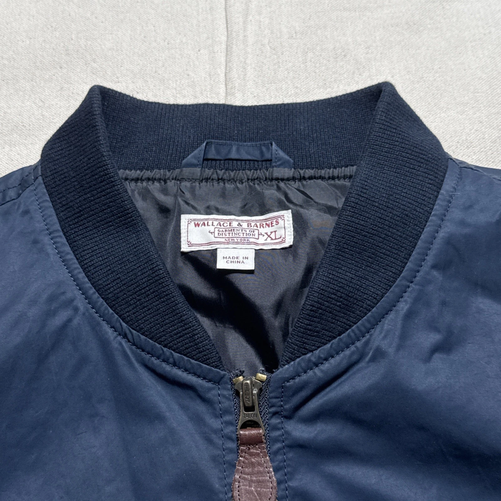 Wallace & Barnes J.Crew Men's XL Bomber Jacket Navy Blue Nylon Cotton Blend MA-1 - product detail image 3