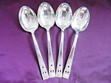 LOVELY ONEIDA COMMUNITY SILVER PLATED EPNS FRUIT SPOONS HAMPTON COURT PATTERN 