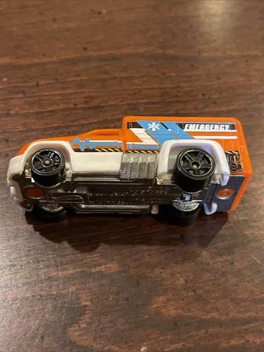 2012 Hot Wheels Rescue Duty Orange Emergency Supply Truck - Picture 4 of 5