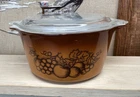 Vintage Pyrex Old Orchard Fruit Brown Casserole Dish Ovenware 473 1 Qt. w/ Lid