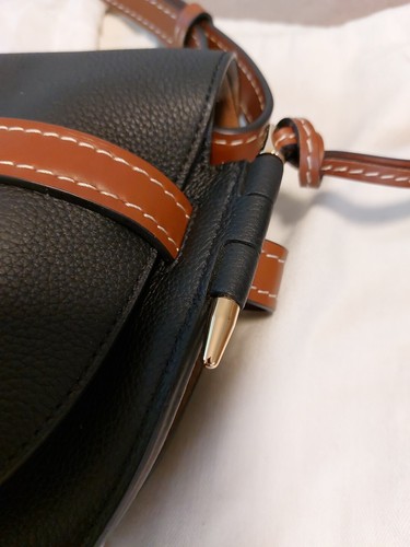 LOEWE Crossbody-Tasche Petit Gate aus Kalbsleder - Bild 5 von 18