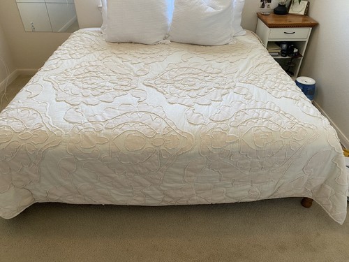Anthropologie Embroidered Pallida Quilt Queen - Picture 7 of 7