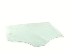 Porte arrière et accessoires Infiniti Q30