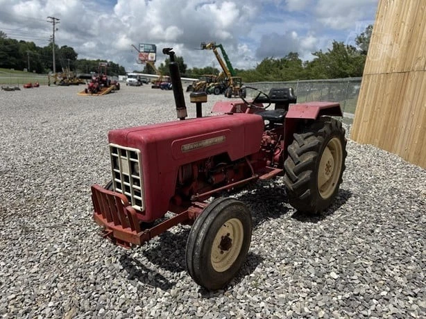 Tractor Mahindra 450 1988 2x2 Foto 3 de 4