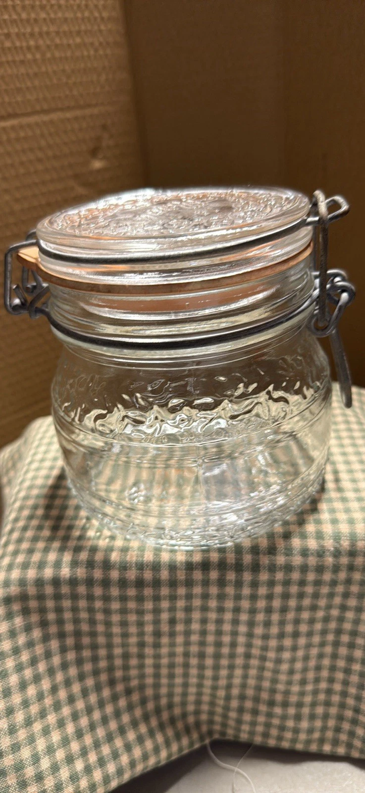 Vintage floral mason jar 1/2 liter with click lid.