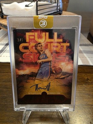 2025-26 Topps Three - Full Court Signs Nikola Topic #FS-NT Red /5 (AU)
