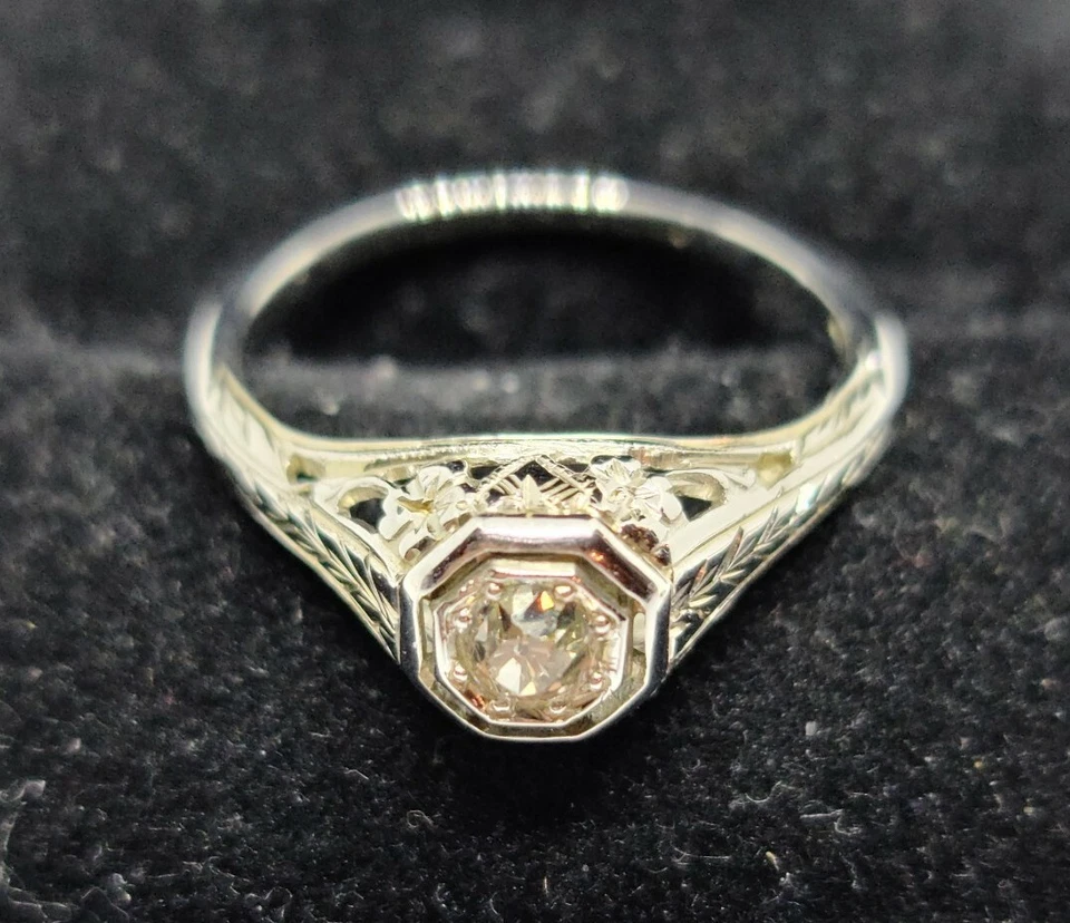 Vintage 18K White Gold 0.24 Crt Old Mine Natural Diamond Engagement Ring Size 5 - Image 2 of 4