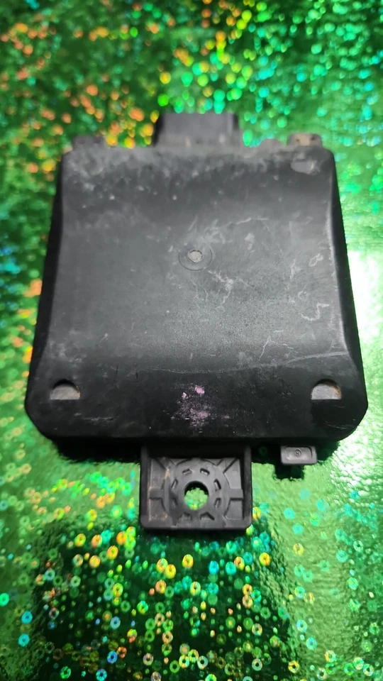 21 22 23 GMC ACADIA MÓDULO RADAR LADO DERECHO PUNTO CIEGO TRASERO 84820654 Foto 2 de 3