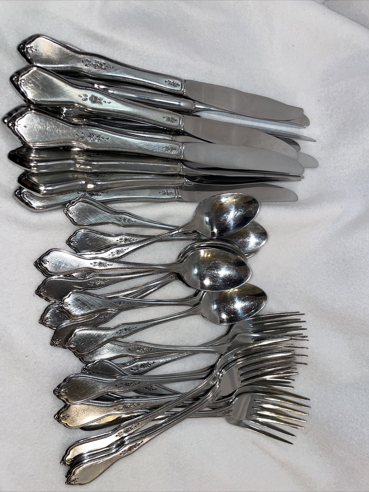 36 Pc Oneida Profile Stainless Morning Blossom 12 Forks 12 Spoons 12