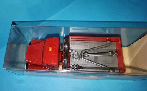 VOLVO plataforma / gancho de remolque rojo / 18461 Wiking / escala H0 - Imagen 4 de 4