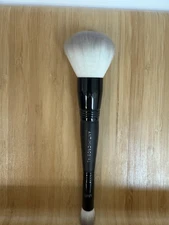 Uvé Beauty antimicrobial Concealer And Foundation Dual Double Ended makeup brush
