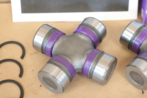 1974-2001 Jeep XJ Cherokee Front Axle Shaft U-Joint Kit 2 U joints Left & Right - Picture 5 of 6