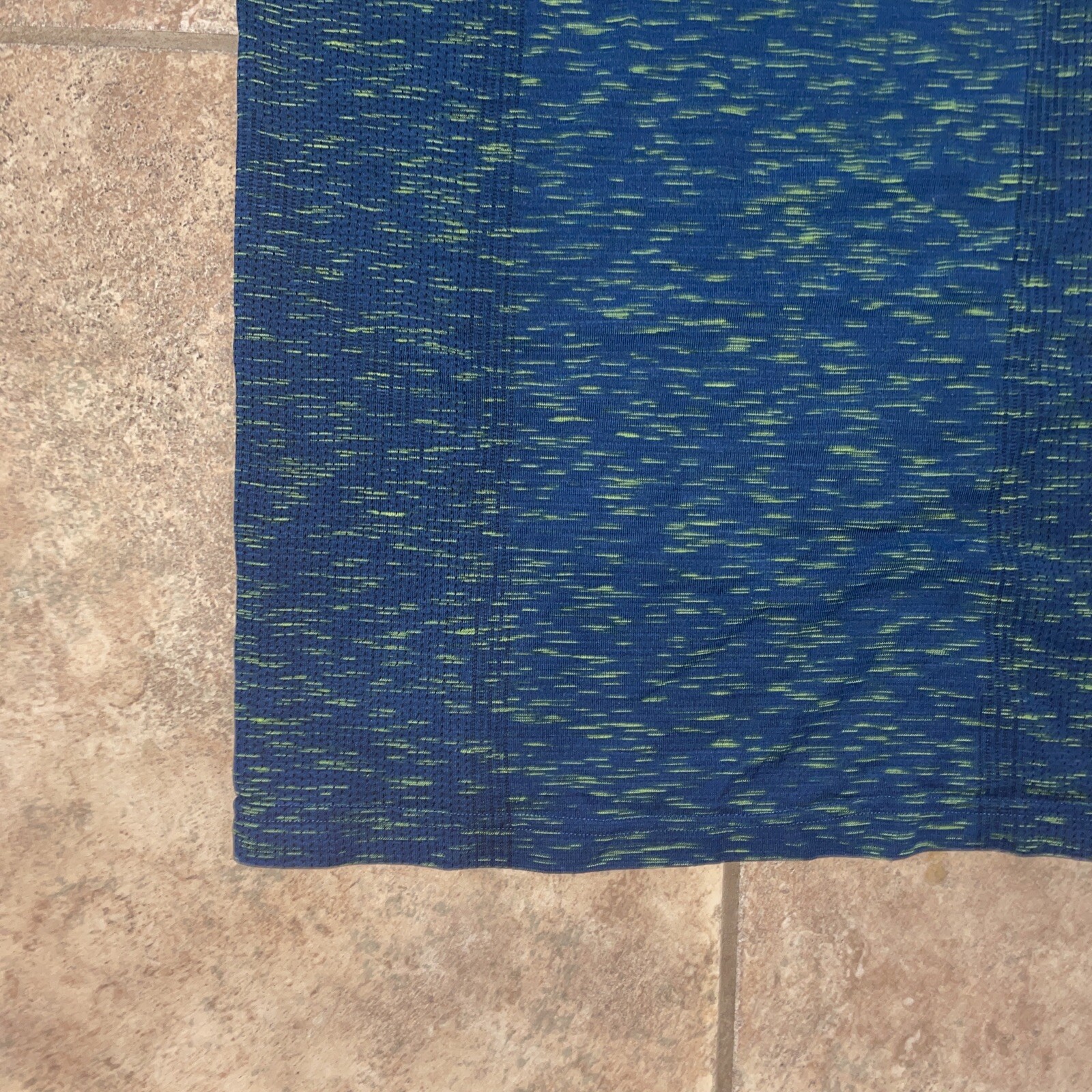 Under armor fitted threadborne Athletic shirt men… - image 4