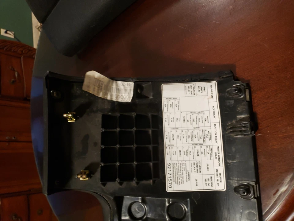 Pontiac GTO 2004-2006 OEM PASO DERECHO guantera lateral compartimento negro 1B9 Foto 4 de 4