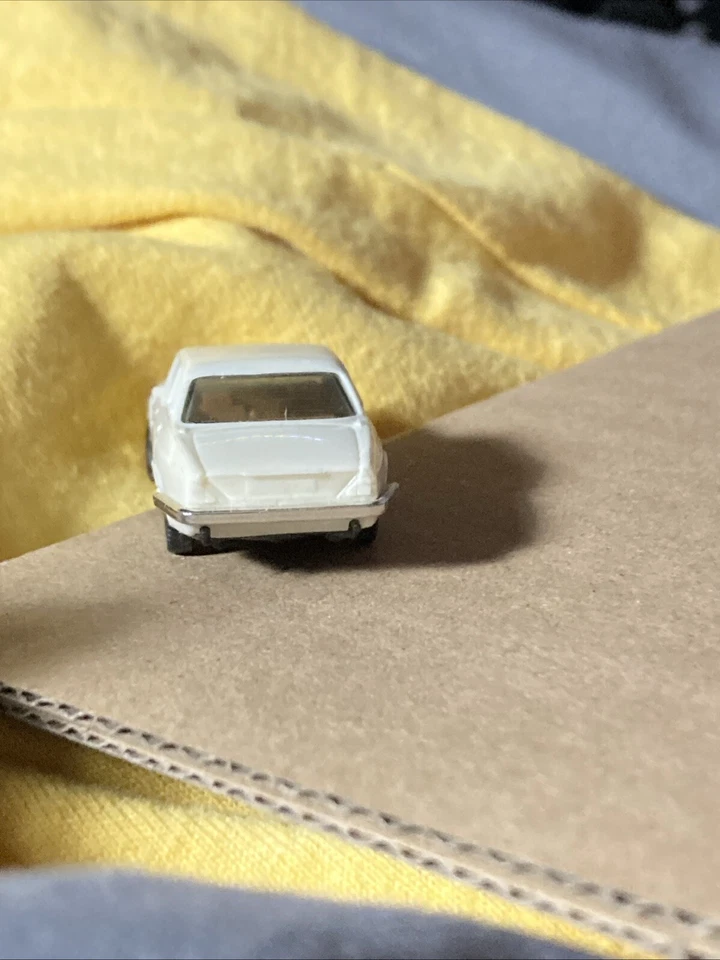 Modelo de plástico HERPA Jaguar XJ 6L (blanco) escala 1/87 HO casi como nuevo Foto 4 de 4