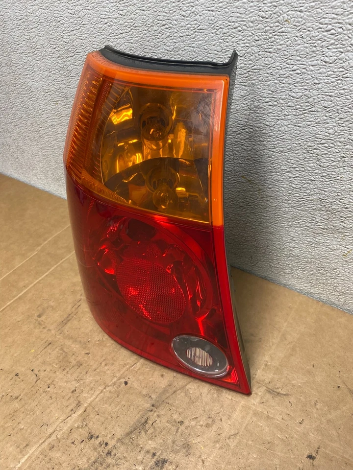 Luz trasera izquierda conductor Chrysler Pacifica 2004 2005 2006 OEM T3049 DW Foto 2 de 4