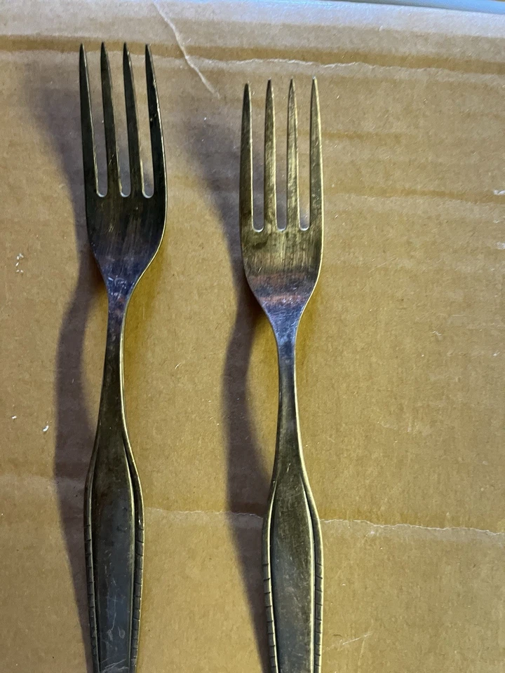 Juego de cubiertos antiguos grandes recubiertos de plata sin marcas varias piezas Foto 4 de 4