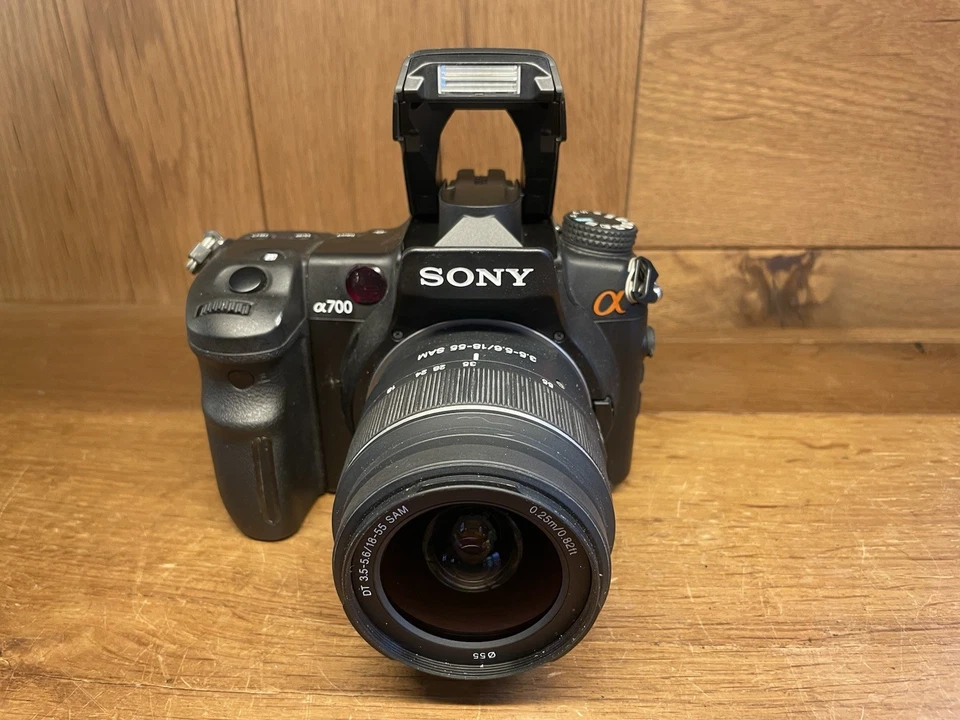 *Almost Mint* Sony Alpha700 DSLR-A700 Camera DT 18-55mm F/3.5-5.6 SAL1855 12.2MP - Image 3 of 4