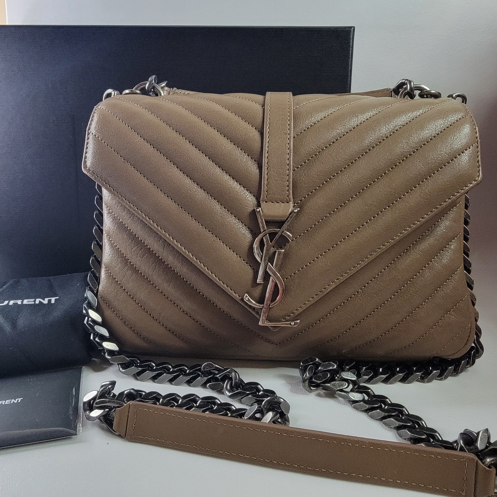 Borsa a tracolla SAINT LAURENT YSL College 2 vie in pelle