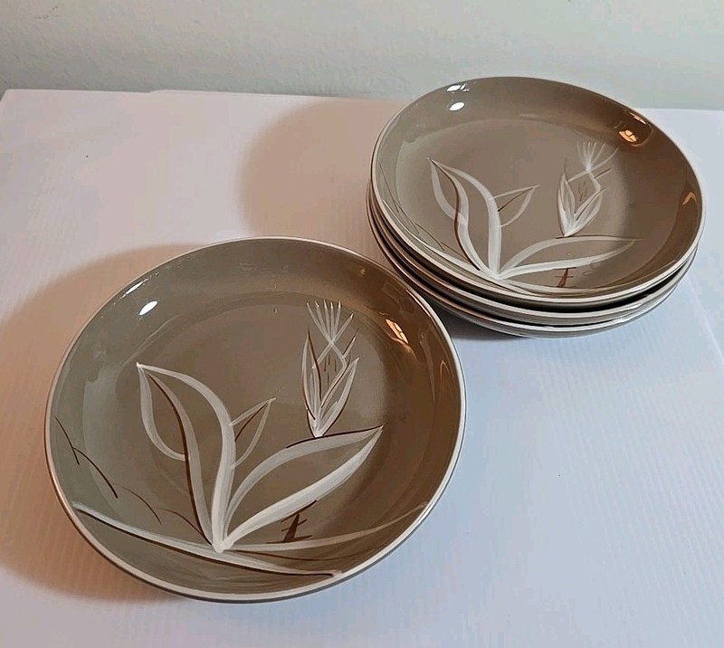 Set of 4 Winfield Porcelain DESERT SAND  Mid Century China 5.5” Plates 