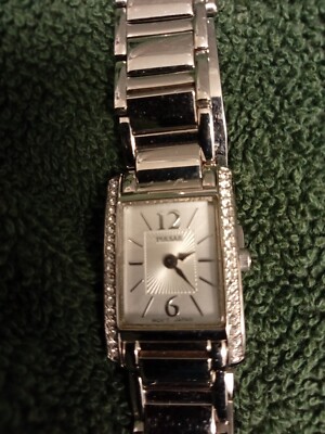 Pulsar  women’s Rectangular watch Pulsar Quartz Silver Dial Gold Tone Women main image 3