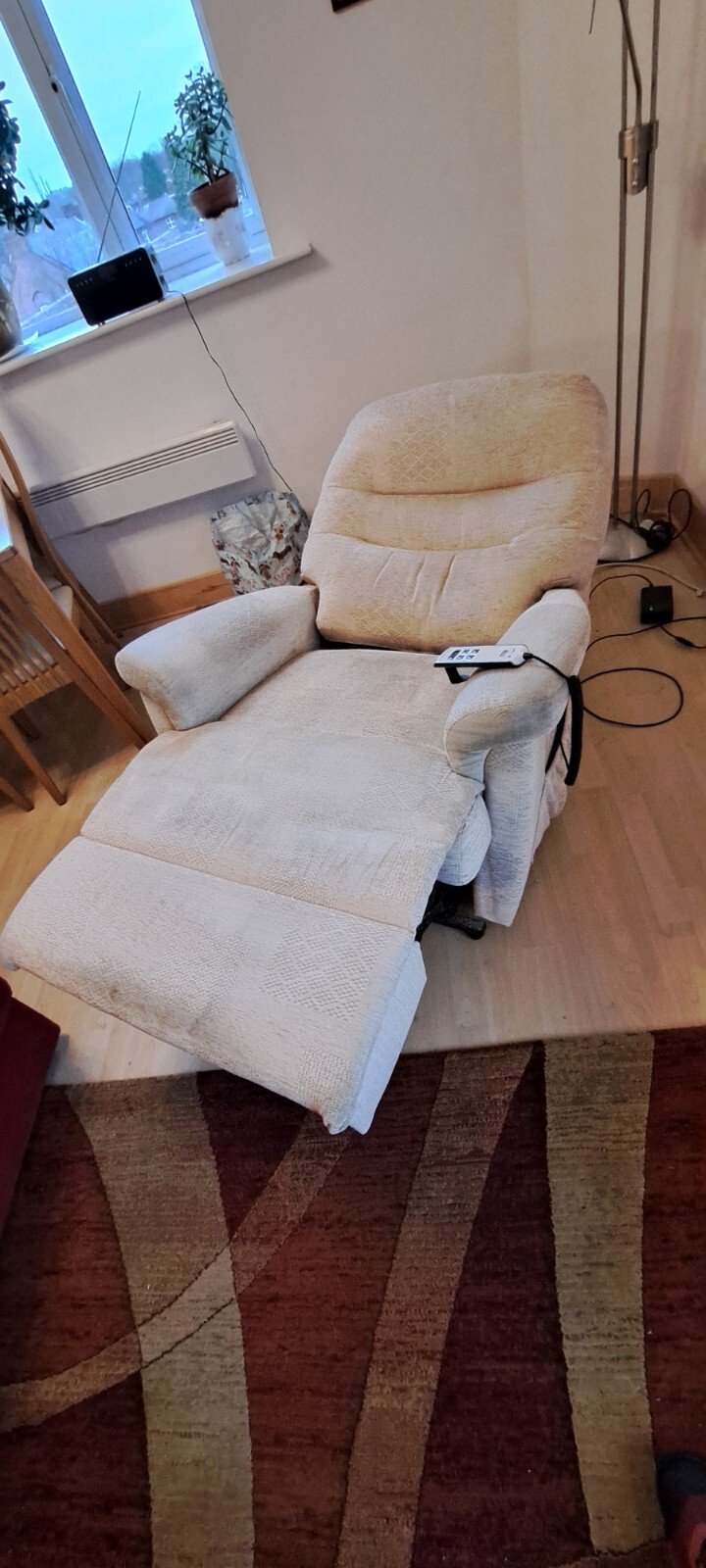 HSL Large riser recliner chair Penrith Grande Dual Rise Oyster eBay