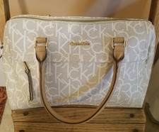 dabney lee cooler bolsa