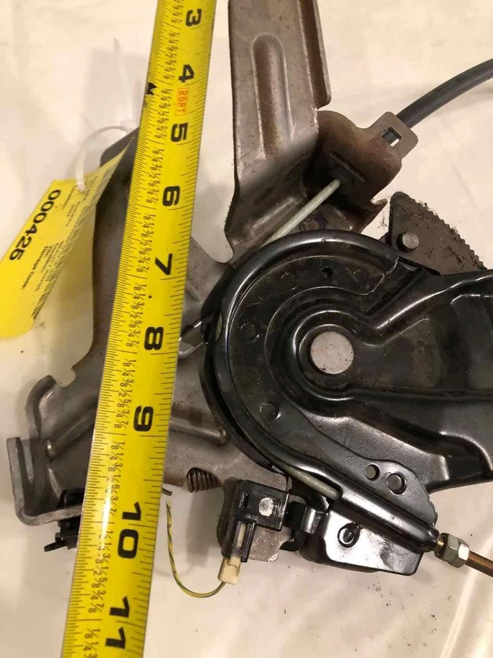 Mitsubishi Envavor Limited Wagon 2004 transmisión automática freno de emergencia G Foto 4 de 4