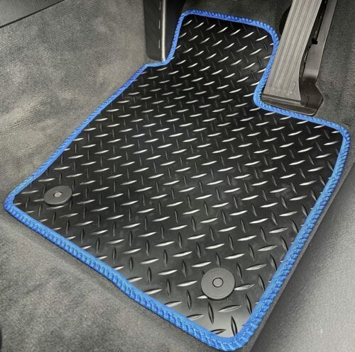 Deluxe Tailored Car Mats Set For Fiat 500L 2013-2018 - 4pc With Clips