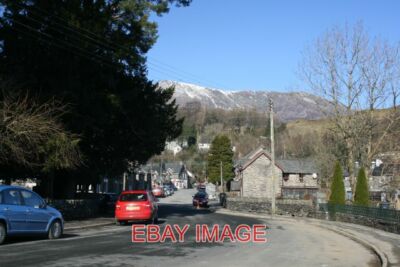 FOTO DOLWYDDELAN & MOEL SIABOD MIT BLICK AUF EIN VERSCHNEITEN MODELL SIABOD VON DOLWYD
