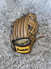 Franklin 4609 Field Master Series 9-1/2" Right-Hand Throwing Baseball Glove