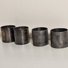 Anciennes bagues de serviette en argent lot 4 chérubins gravés de fleurs très bon état