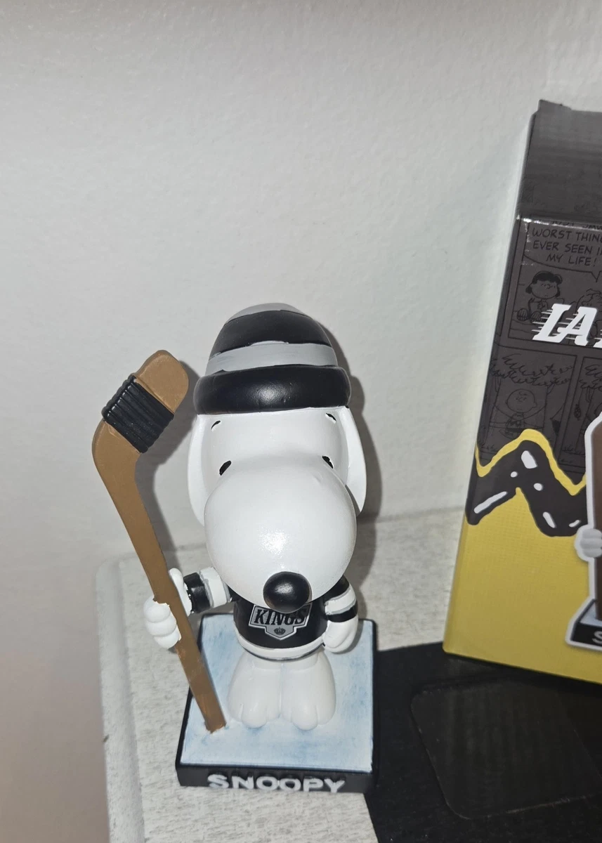 LA Kings SNOOPY Bobblehead 12/13/25 SGA Peanuts Gang | eBay