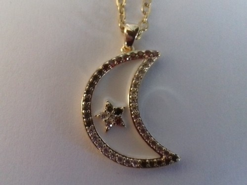 EUEAVAN Collier Avec Pendentif Lune Et étoile En Acier Inoxydable Pour Femmes Et Filles, Acier Inoxydable, Pas De Gemme (Argent